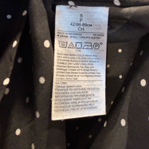 Banana Republic Microdot Sleeveless Blouse - Picture 6 of 11